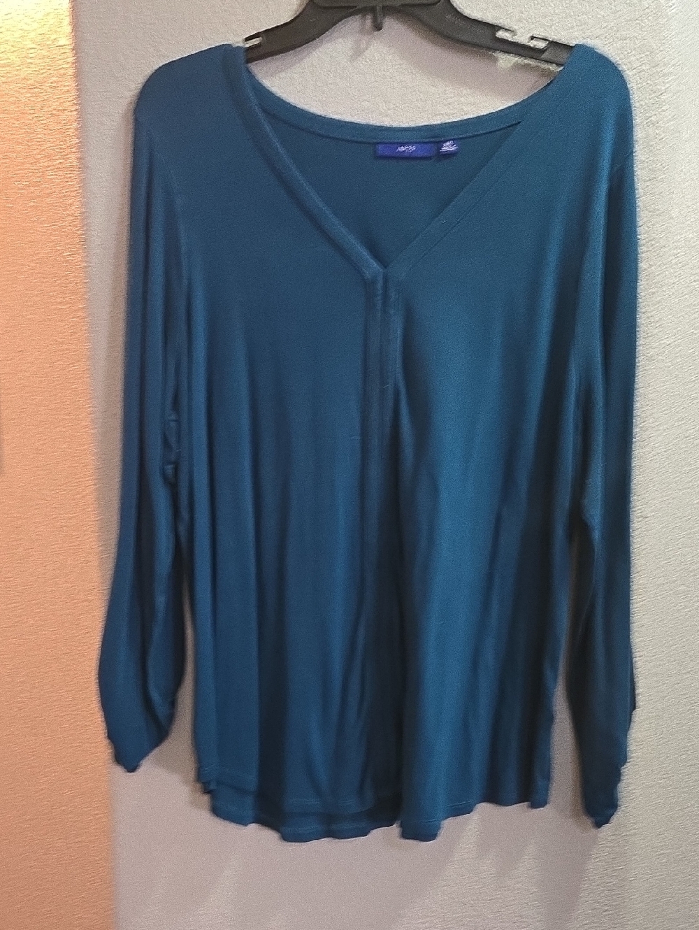Apt. 9 Deep Teal V-Neck Long Sleeve Top
